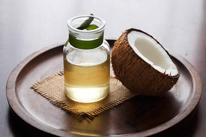 Effects of Coconut Oil on The Skin