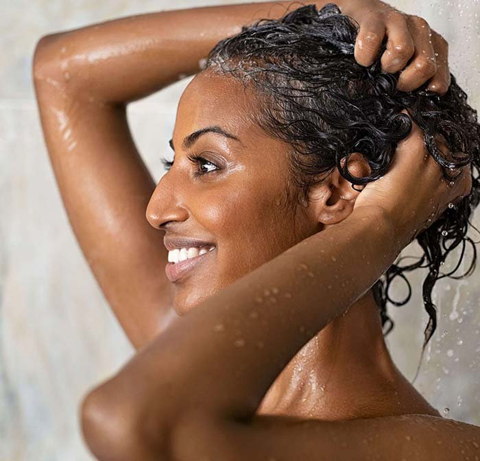 How to Use Shampoo and Conditioner in One for Curly Hair