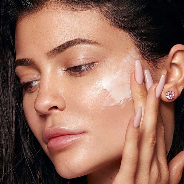 How to use moisturizer for oily skin?