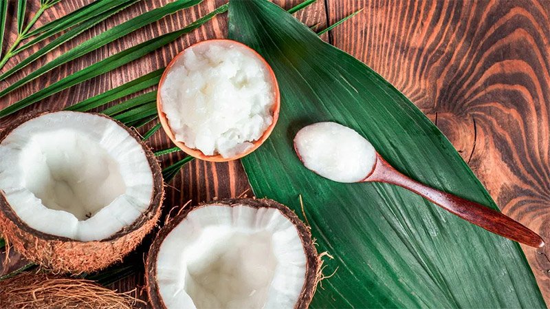 How to Apply Coconut Oil as a Hair Mask: Make it Liquid Form