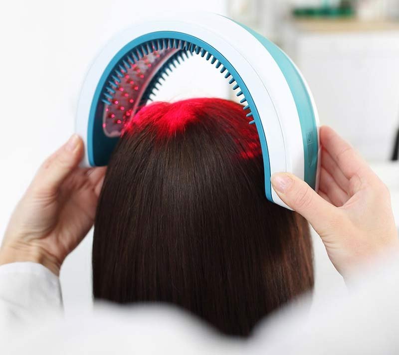 06 Proven Ways on How to Prevent Hair Loss: Try low-level light therapy