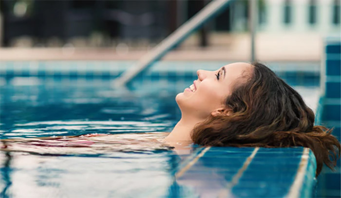 Using coconut oil while swimming