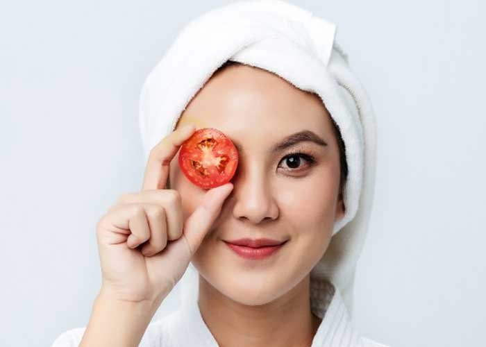 Does applying tomato on face cause pimples