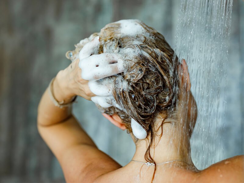 How to Take Care of Curly Hair: Avoid Excessive Shampooing